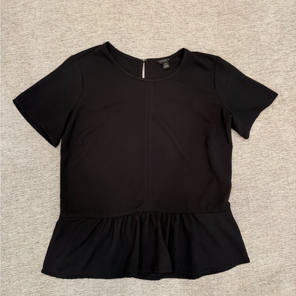 Ann Taylor Drapey Peplum Shell Black XS Petite Short Sleeve